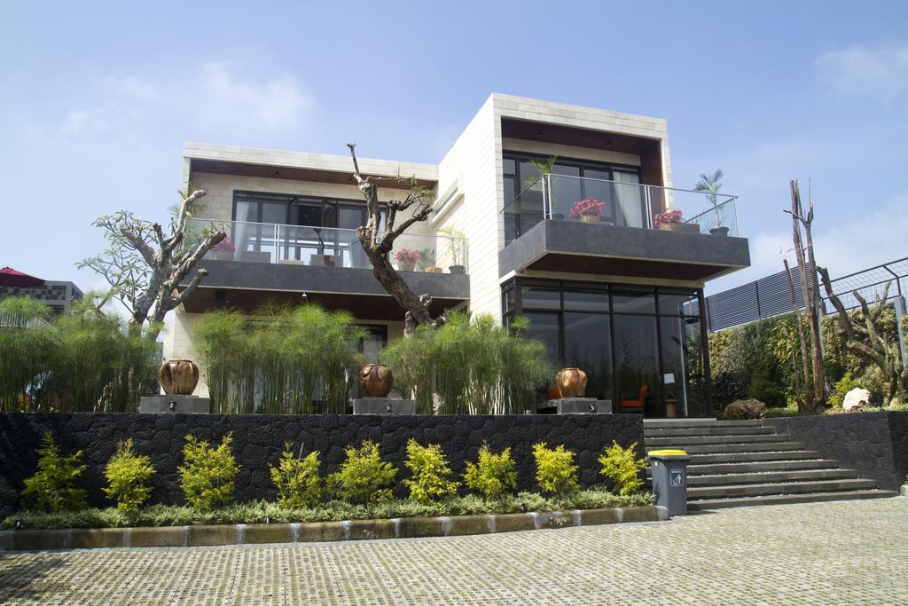 D Green Villa Lembang Chambre photo