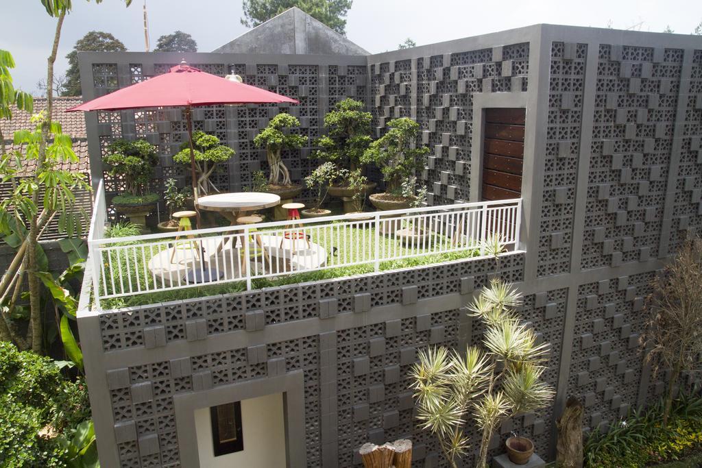 D Green Villa Lembang Chambre photo